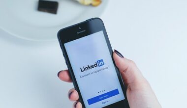 linkedin premium cost