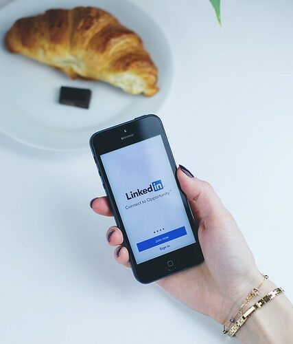 linkedin premium cost